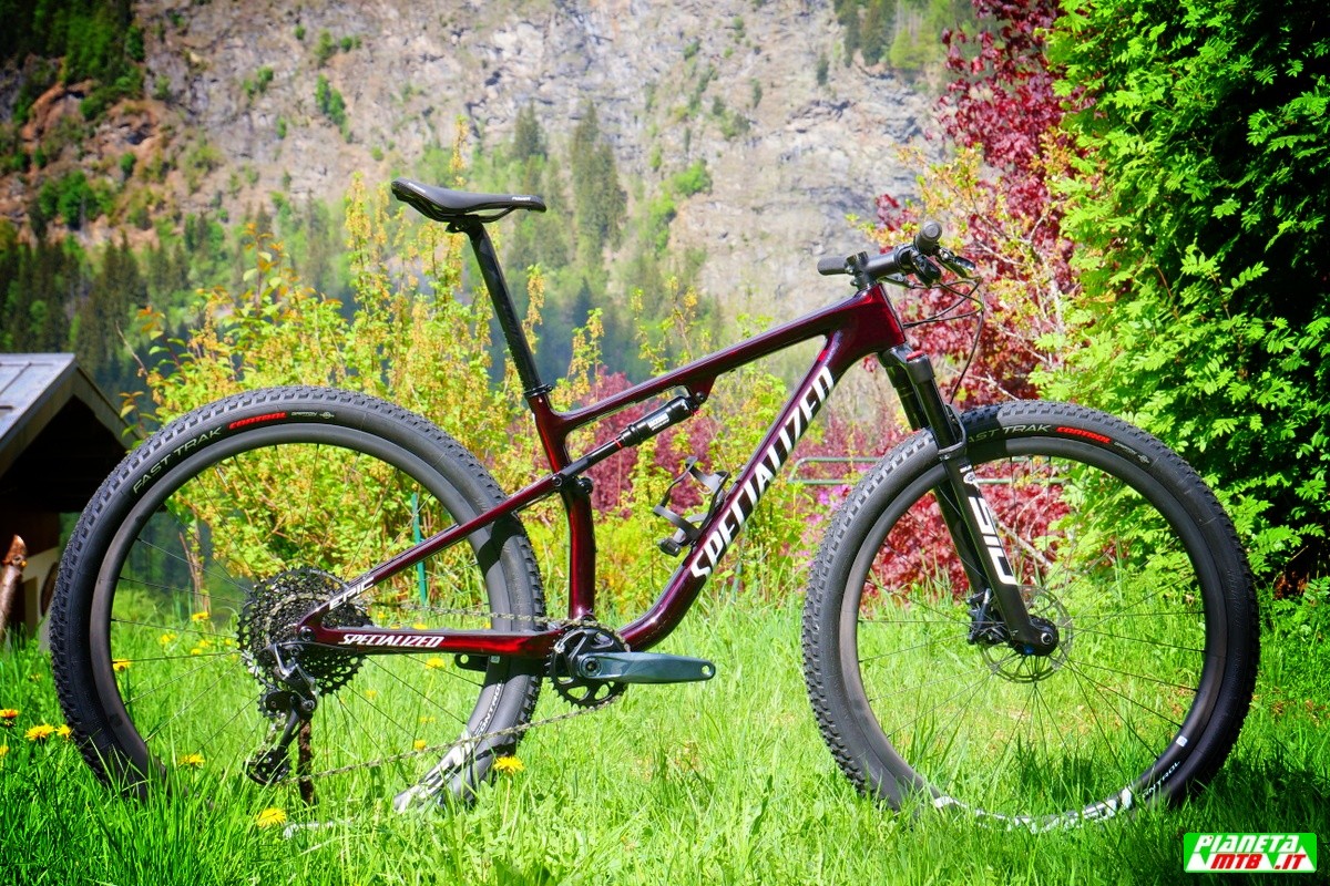 Specialized Epic Expert 2021 primo piano