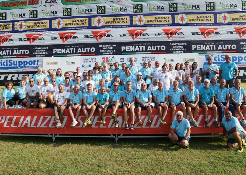 Il gruppo del Bike Action Team Galgiana festeggia al termine della Marathon Bike della Brianza 2019 un'altra edizione di successo