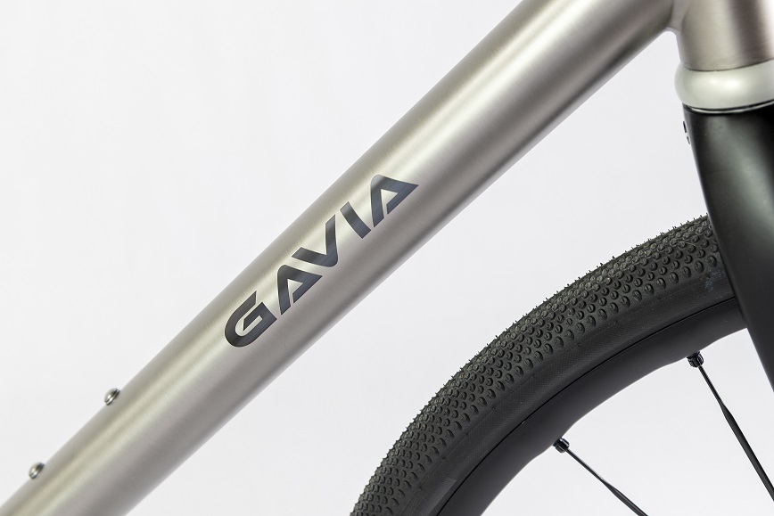 Nevi Gavia - bici gravel in titanio