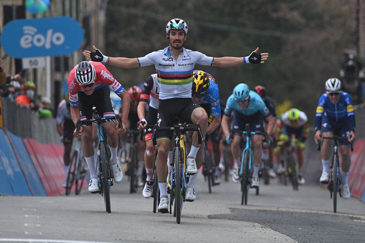Alaphilippe vince alla Tirreno Adriatico