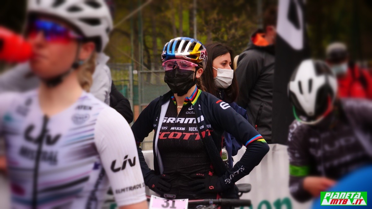 Kate Courtney a Capoliveri