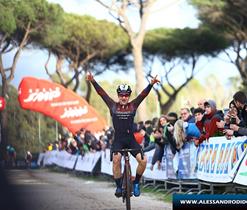 fontana-campione-italiano-ciclocross.jpg