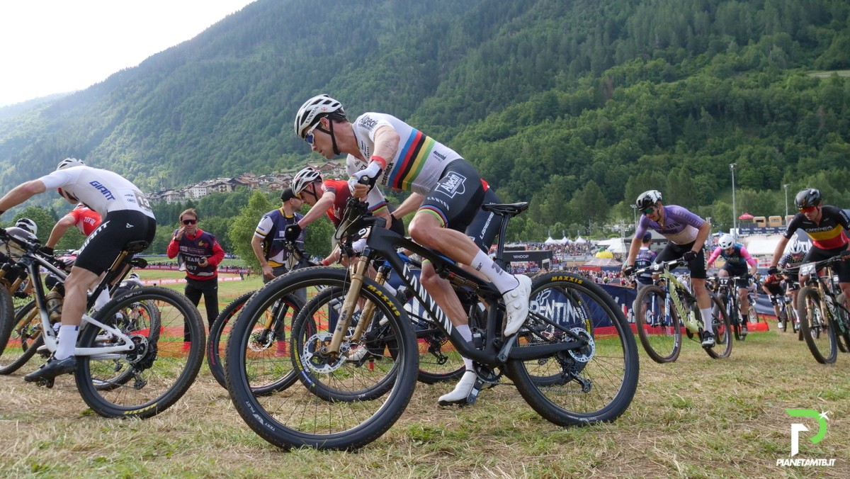 Sam Gaze vince XCC in Val di Sole