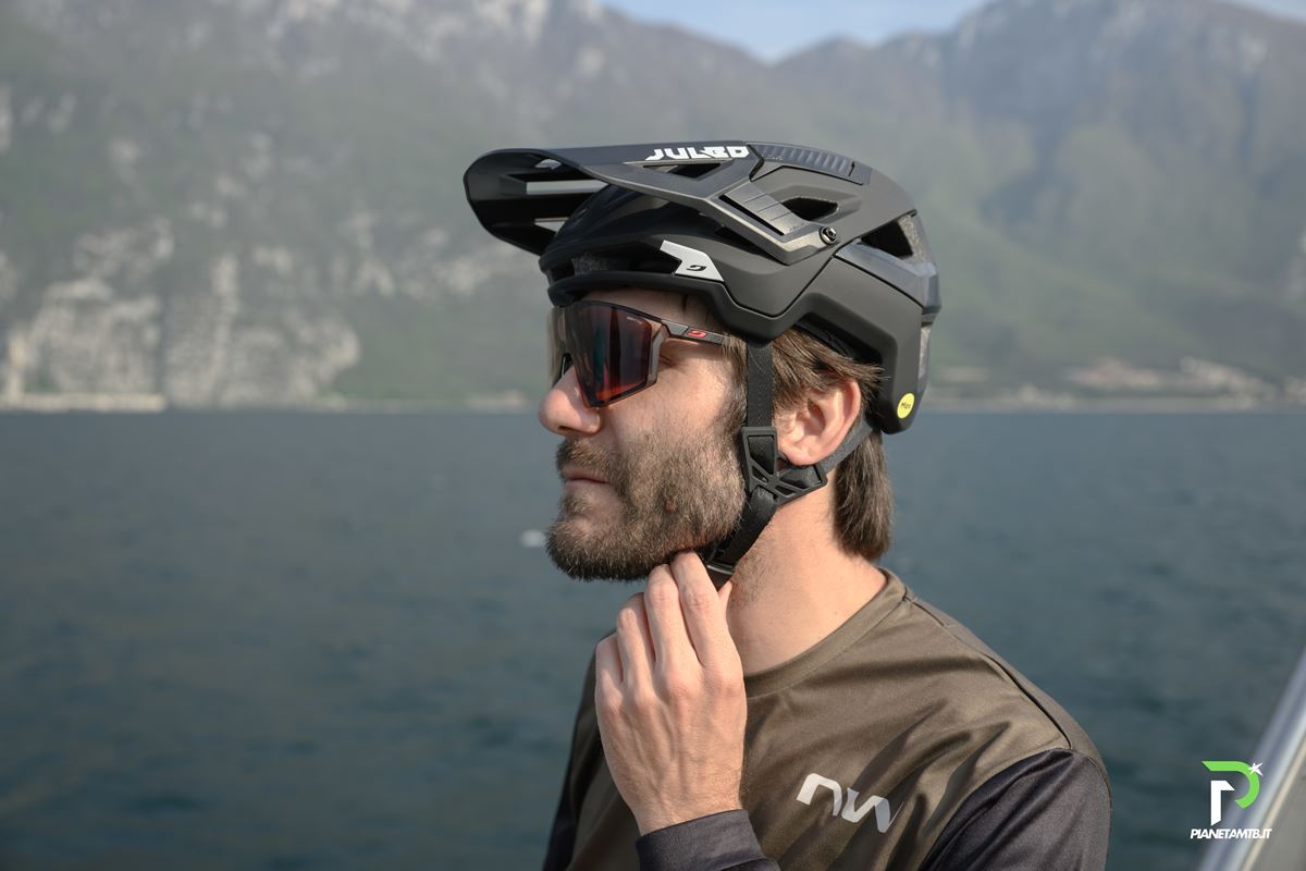 casco occhiali julbo 2024
