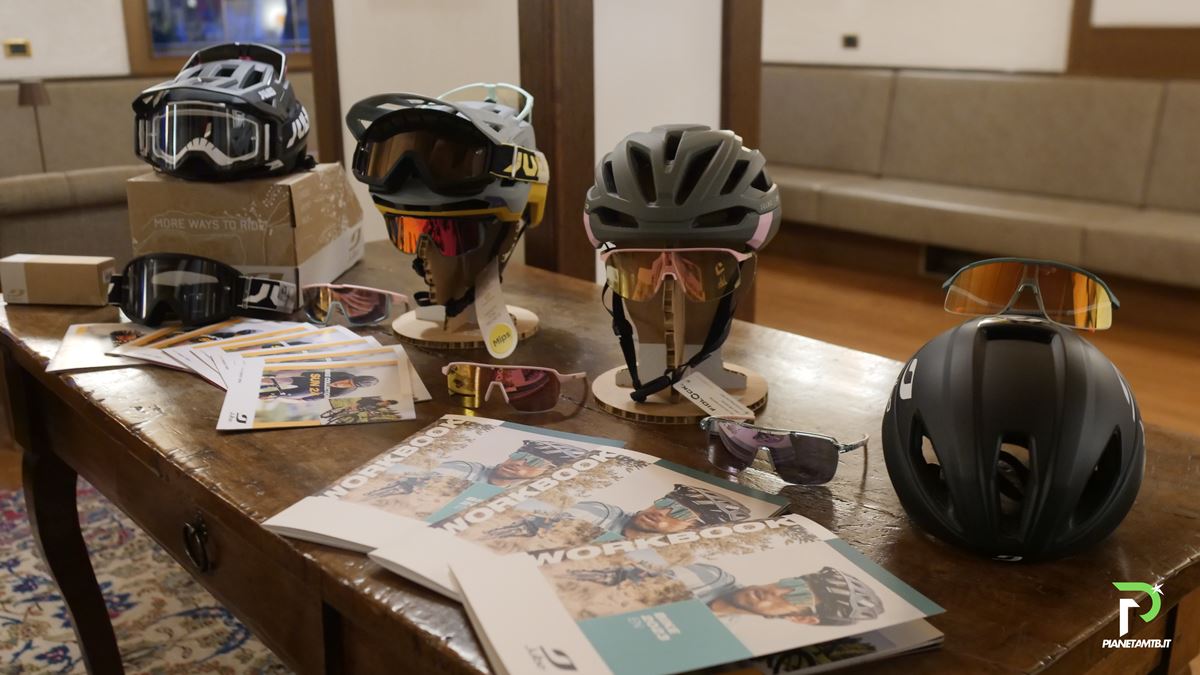 casco occhiali julbo 2024