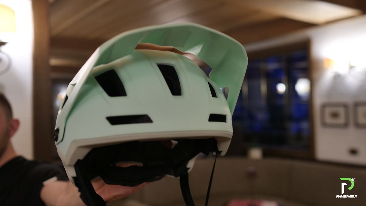 casco occhiali julbo 2024