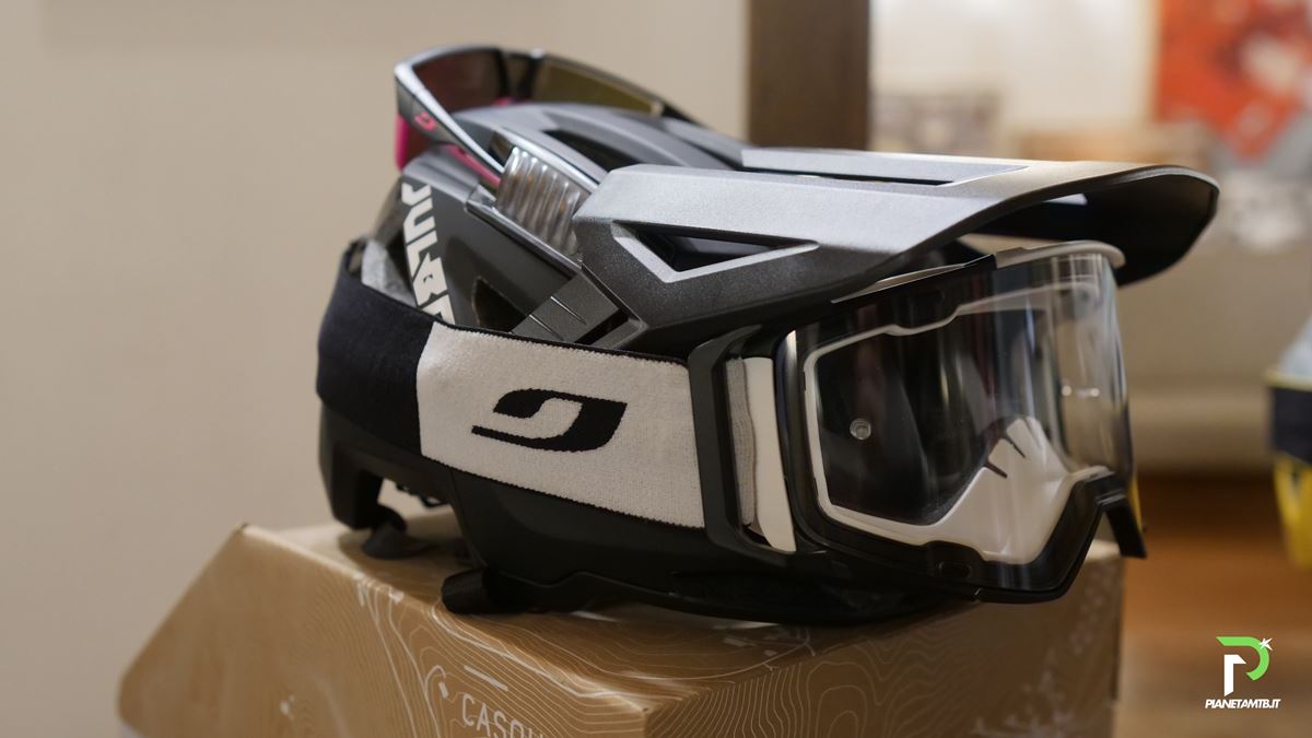 casco occhiali julbo 2024