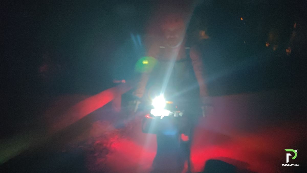 luci ciclismo zefal 2024