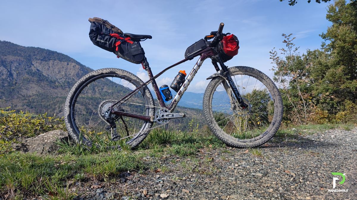 luci ciclismo zefal 2024