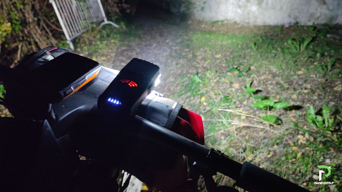 luci ciclismo zefal 2024