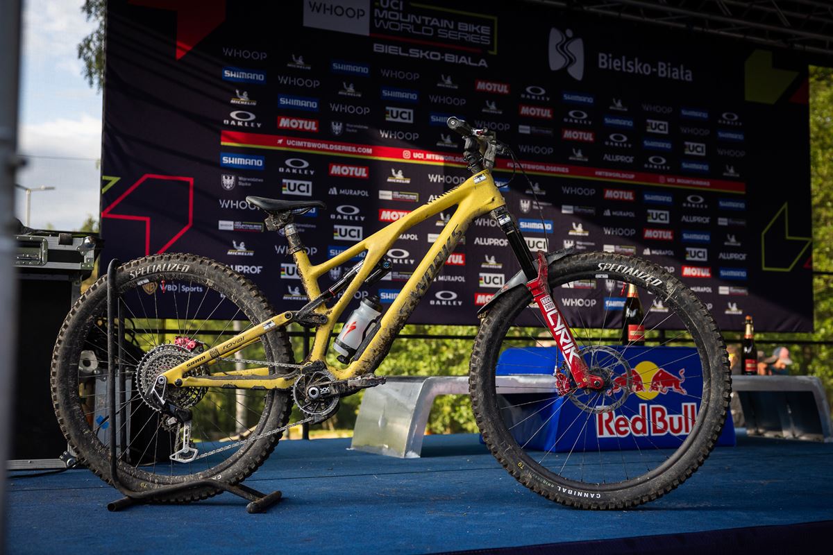 rockshox electric red 2025