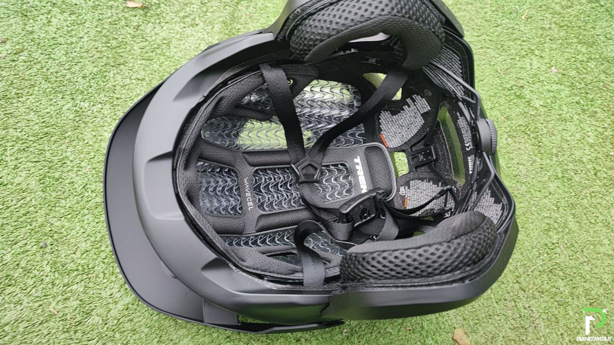 trek blaze wavecel casco trail ebike 2025