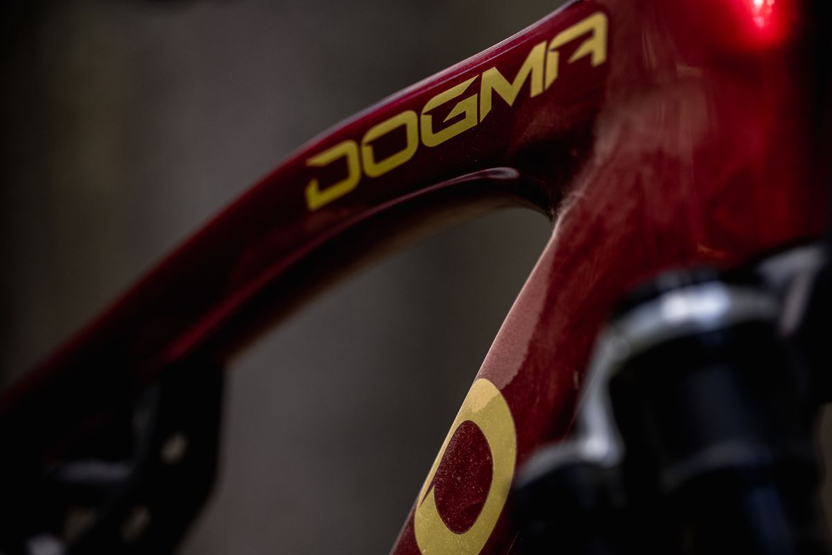 pinarello dogma xc pidcock 2025