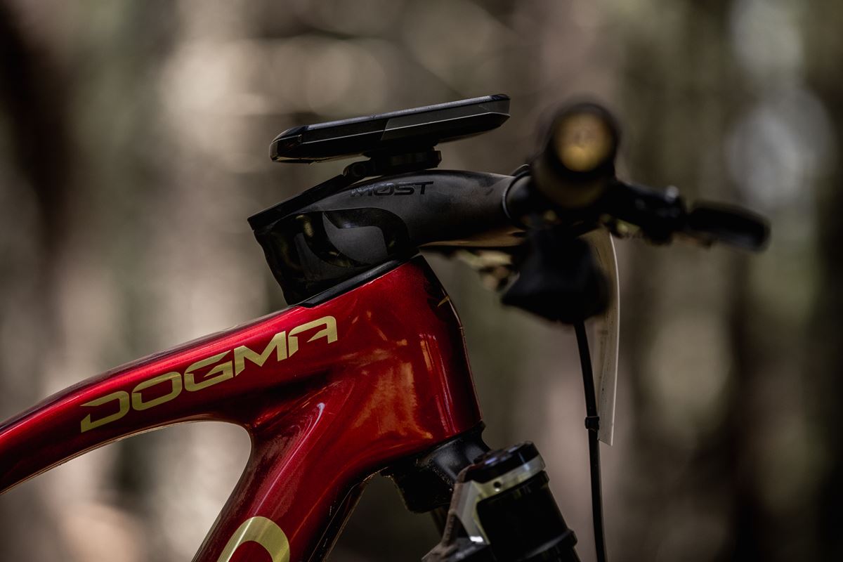 pinarello dogma xc pidcock 2025