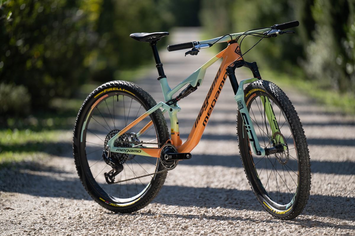 megamo track test bca 2025
