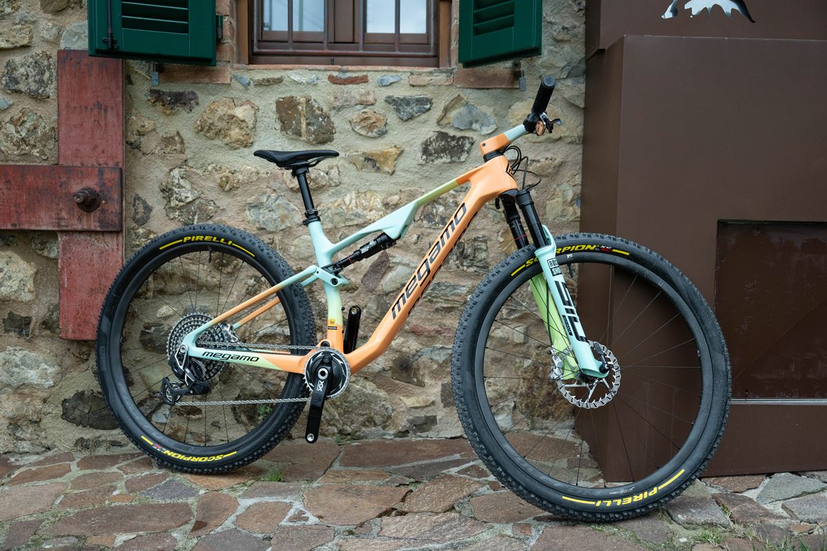megamo track test bca 2025