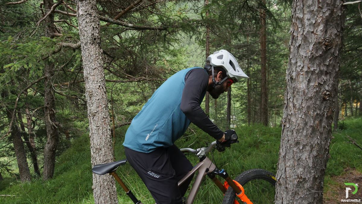 https://elabora.pianetamountainbike.it/public/Fotografie_2025/aprile_2/2025_pianetamtb_sellesanmarco_mantra9.jpg