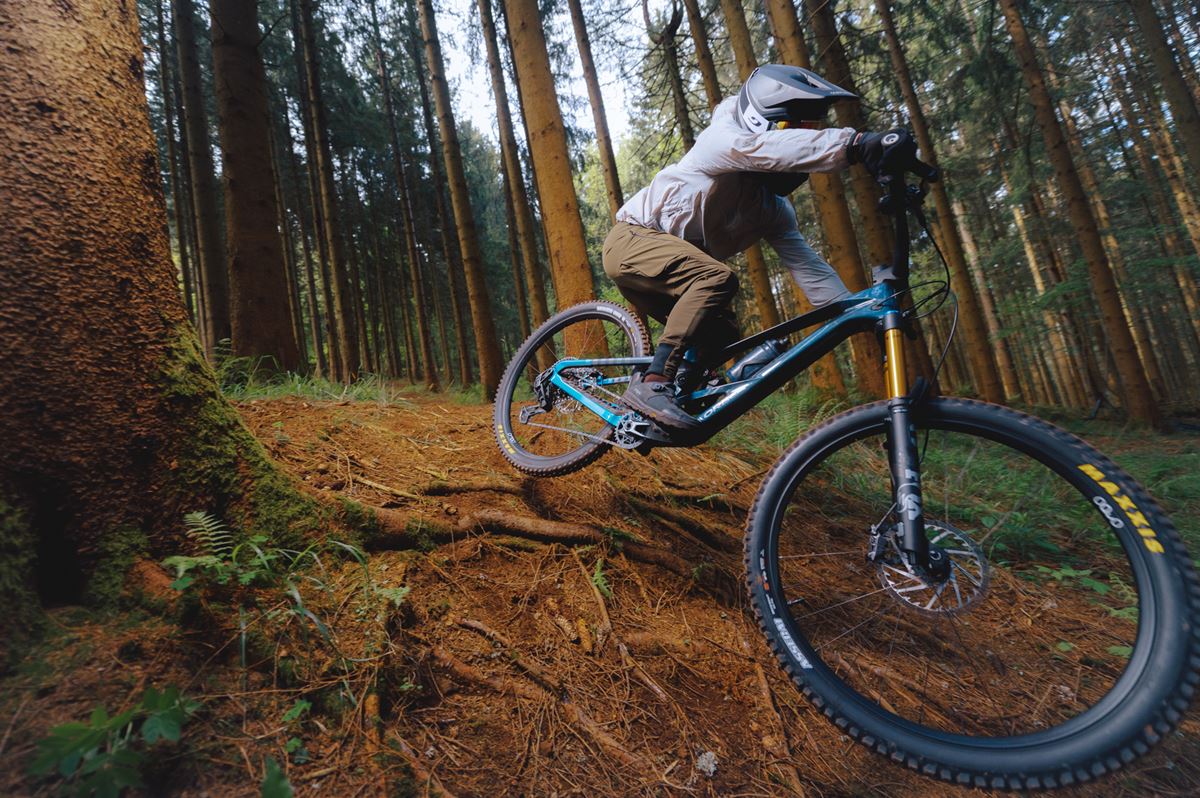 orbea rallon 2025 downhill enduro mtb