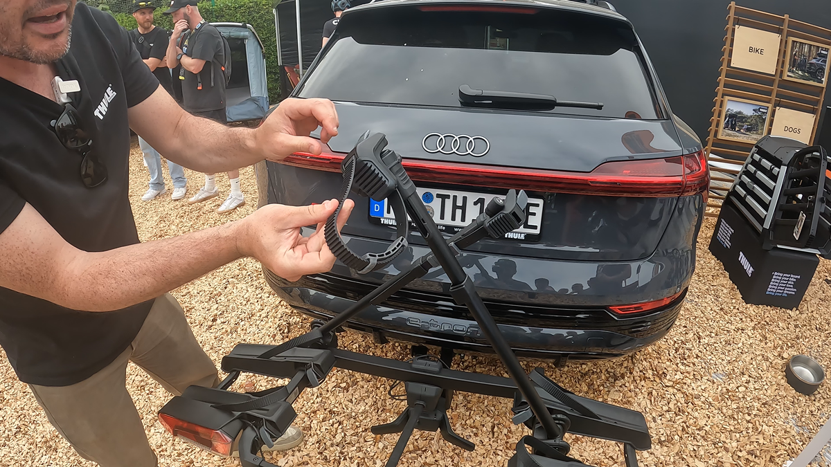 thule outpace portabici 2025