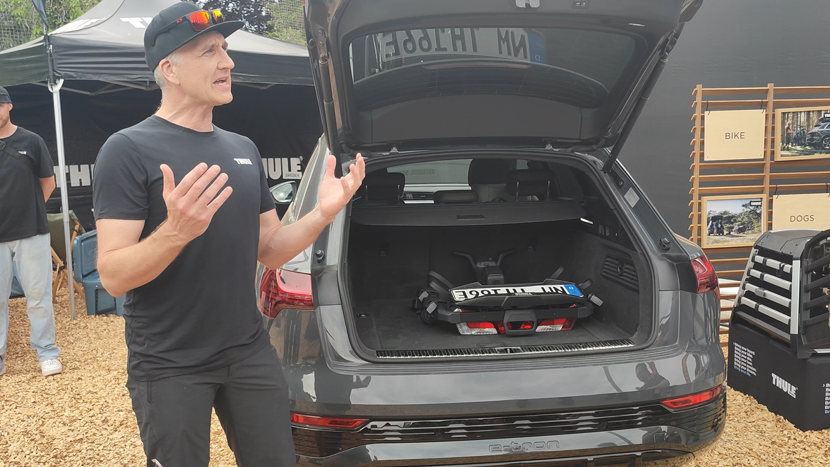 thule outpace portabici 2025