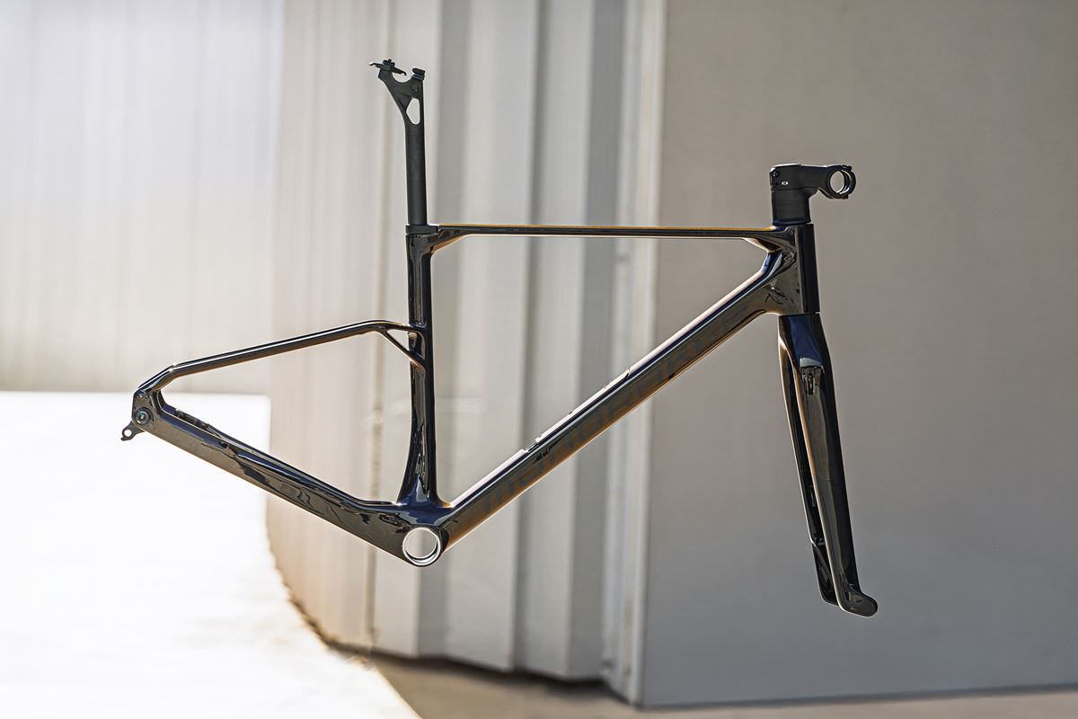 MONDRAKER ARID CARBON ECLIPSE