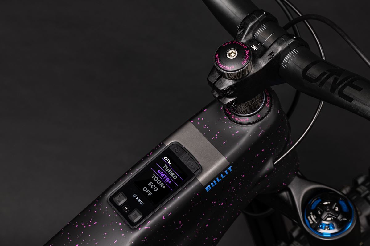 SANTA CRUZ BULLIT PODIUM