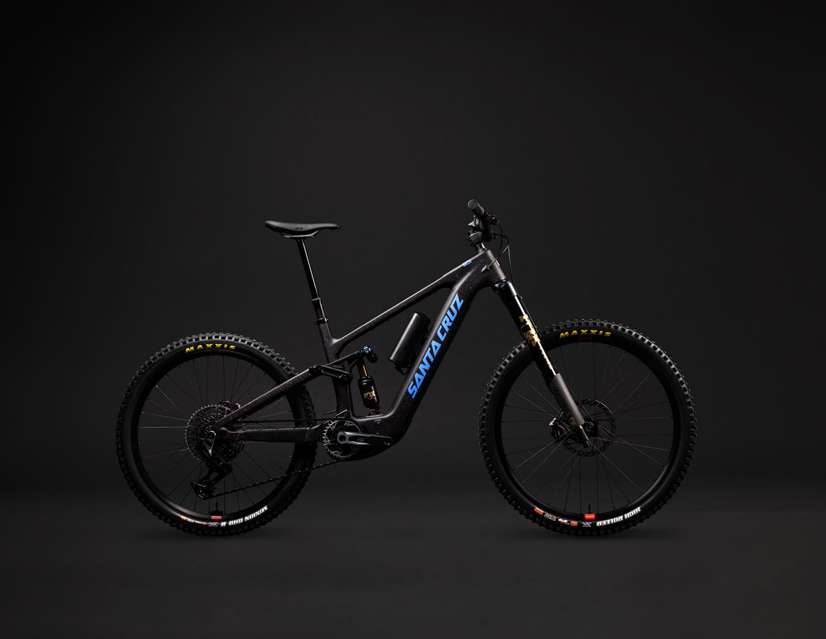 SANTA CRUZ BULLIT PODIUM