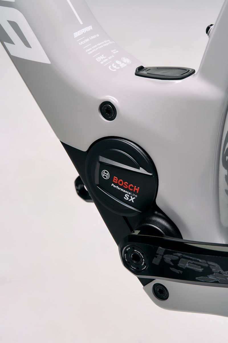 Berria Mistral Carbon, motore Bosch SX
