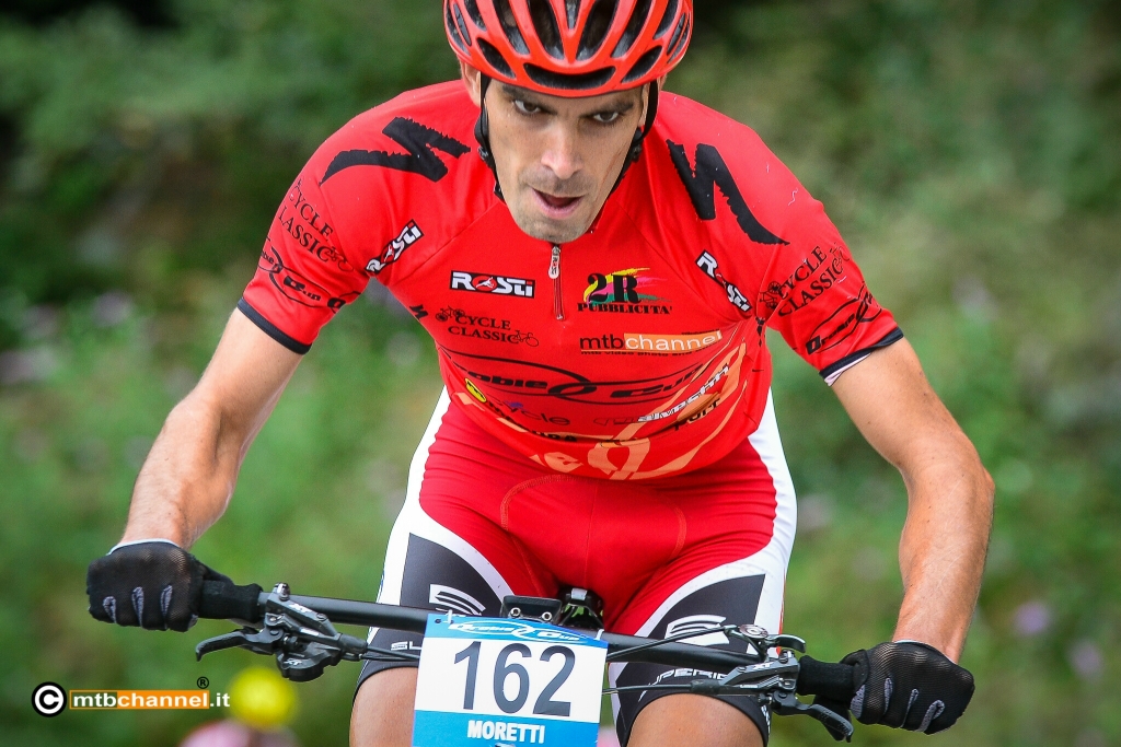 Stefano Moretti vince di nuovo alla Cavalcavallina MTB Race 
