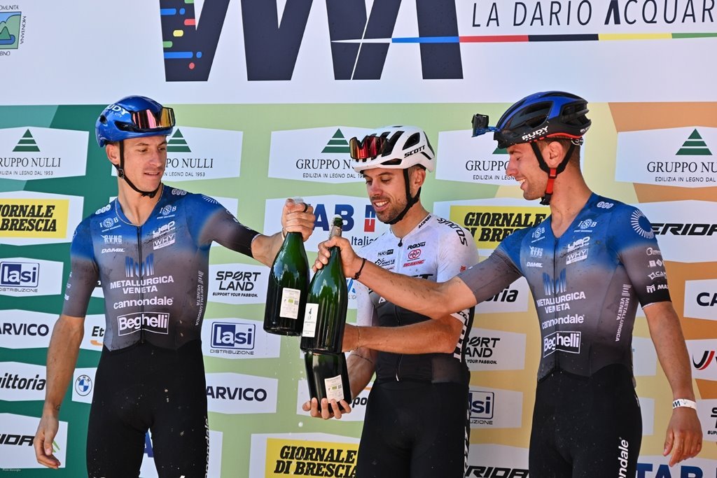 jacopo Billi e Nicola Taffarel sul podio della Dario Acquaroli
