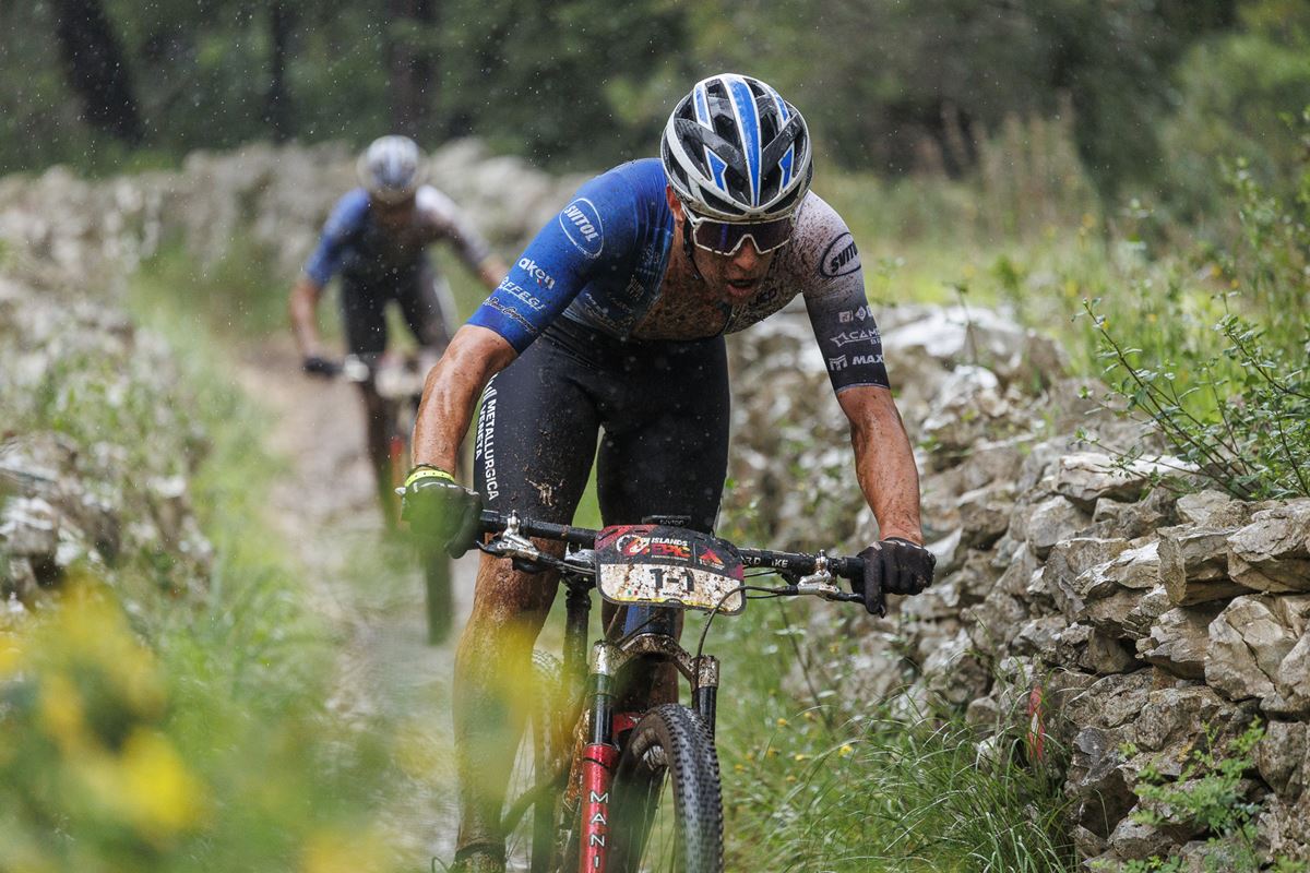 Arias Taffarel, autori del primo dei due podi di Matallurgica Veneta MTB Pro Team alla 4Island Epic 2025
