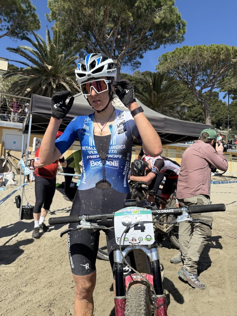 Secondo gradino del podio per Maria Zarantonello alla Granfondo Muretto di Alassio 2025