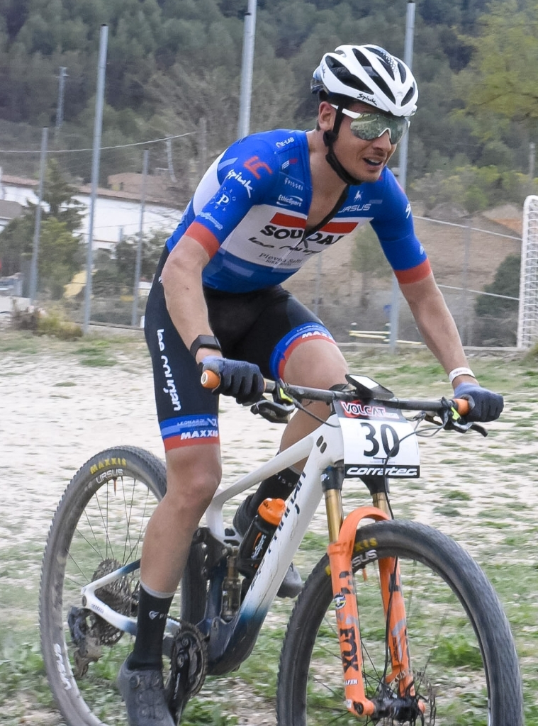 Daniele Mensi conclude la Volcat 2023 sul terzo gradino del podio dell'ultima tappa