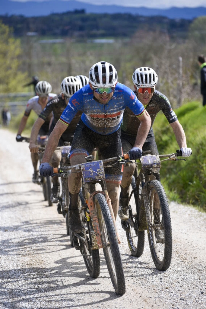 Leonardo Paez nel gruppo dei migliori alla Sinalunga Bike
