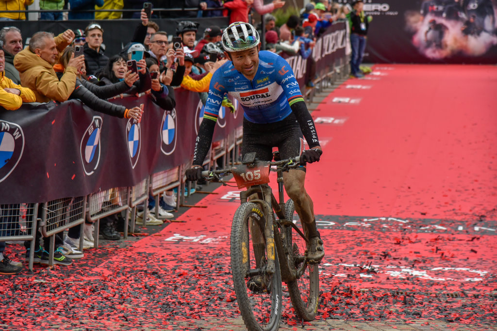 Terzo posto e dodicesimo podio per Leonardo Paez alla Hero Sudtirol