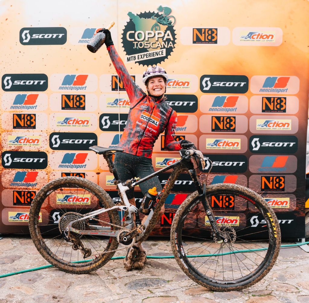 Sandra Mairhofer vincitrice per la seconda volta della Granfondo Castello di Monteriggioni