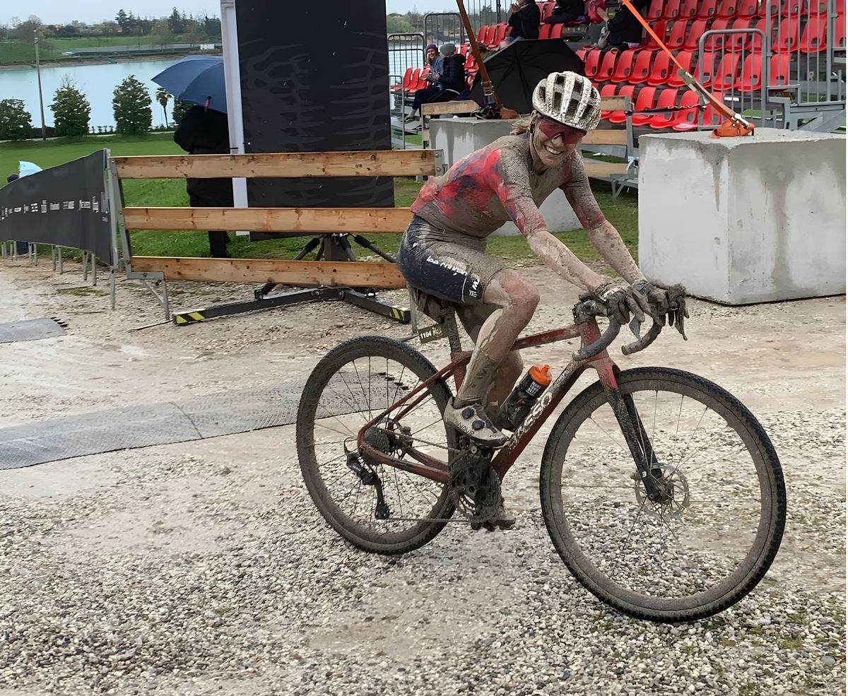 Sandra Mairhofer fa il suo esordio nella gravel e vince la The Hills Gravel Race