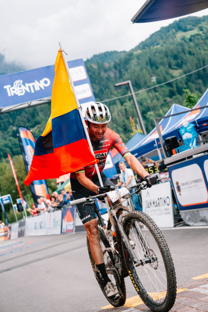 Leonardo Paez conquista la Mythos Primiero Dolomiti: terza vittoria per Soudal-Lee Cougan nel teatro delle Pale di San Martino