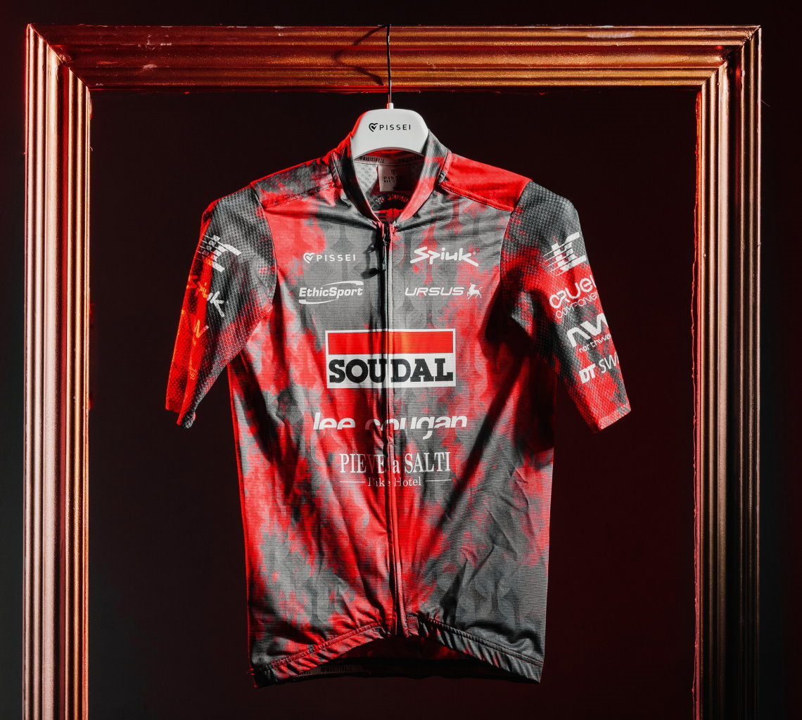 Nuovo kit Pissei Magistrale da gara per Soudal-Lee Cougan