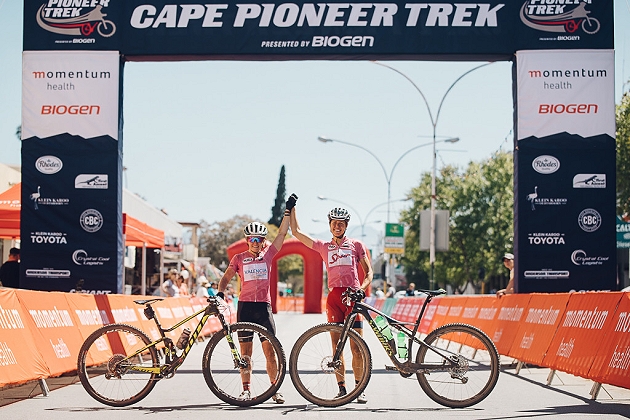 Ariane Luthi - Amy-Beth McDougall del Team Spur Valencia si sono aggiudicate la vittoria finale della Cape Pioneer Trek 